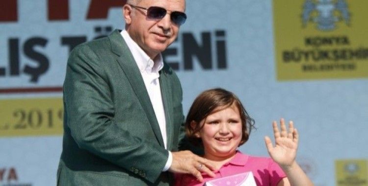 Cumhurbaşkanı Erdoğan: "Terör örgütü güdümündeki partinin borazanlığına soyunuyorlar"