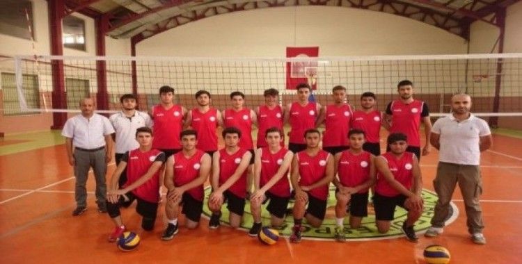Melikgazi Belediyespor Voleybol Genç ve Yıldız Takımı Sezonu Açtı
