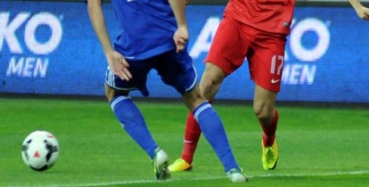 Türkiye-Andorra maçını İskoç hakem Robertson yönetecek