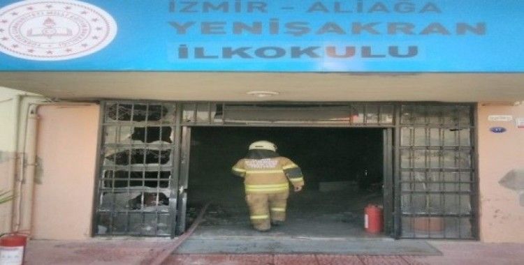 İzmir’de ilkokulda yangın