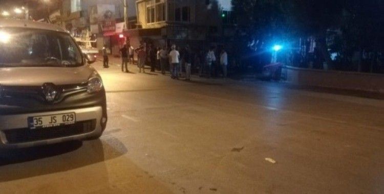 İzmir’de seyir halindeki otomobile ateş açıldı: 1 ölü