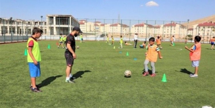 Tuşba Belediyesi’nin ‘yaz spor kursları’ devam edecek