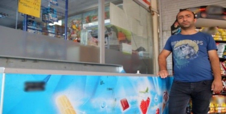 Dondurma çalan gençler özür diledi, dondurmanın parasını verdi