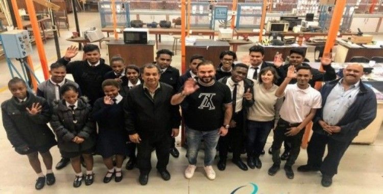 Zonguldak’lı işadamı Afrika’daki öğrencilere umut oldu