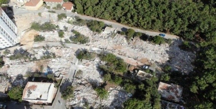 (Özel) İstanbul’da yıkılan korku evleri havadan görüntülendi