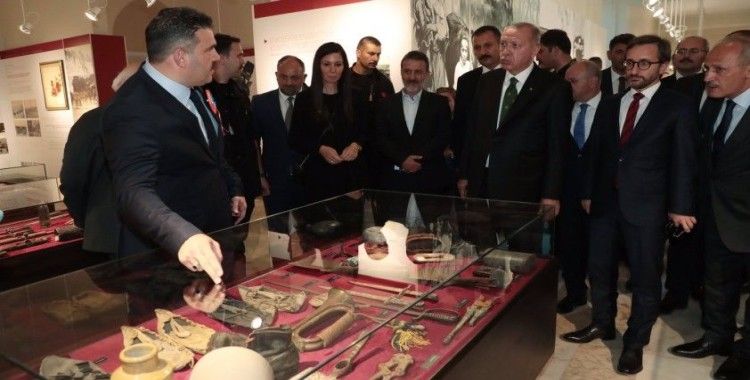 Erdoğan ve Çomaklı, Anadolu Üniversitesi Cumhuriyet Tarihi Müzesi'nin açılışını yaptı