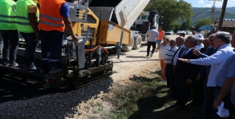 Cumhurbaşkanlığı YİK Üyesi Şahin Ovacık’ta asfalt çalışmalarını inceledi
