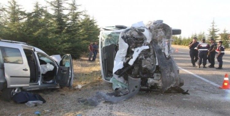 Eskişehir’de feci kaza: 2 ölü, 2 yaralı