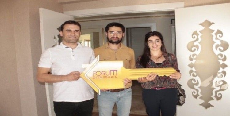 Forum Diyarbakır AVM nişanlı çiftin ev hayalini gerçeğe dönüştürdü