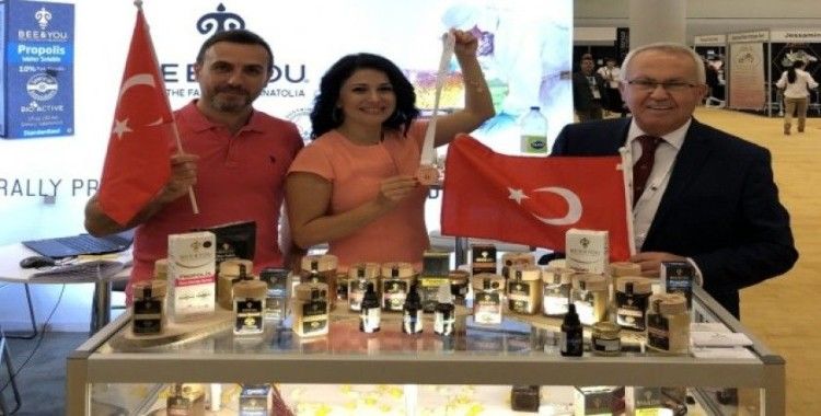 Türk arıcılık sektörüne Kanada’dan uluslararası ödül