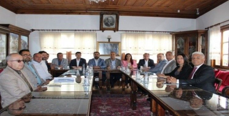 CHP heyeti, Başkan Fındıkoğlu’nu ziyaret etti