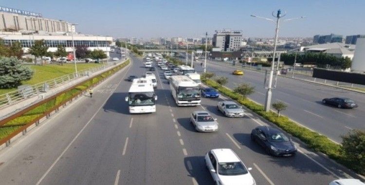 TEKNOFEST nedeniyle Atatürk Havalimanı çevresinde trafik yoğunluğu oluştu