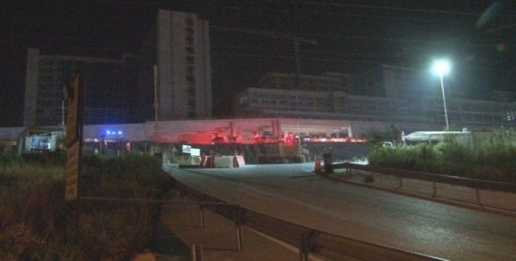İzmir’de hastane inşaatının deposunda yangın çıktı