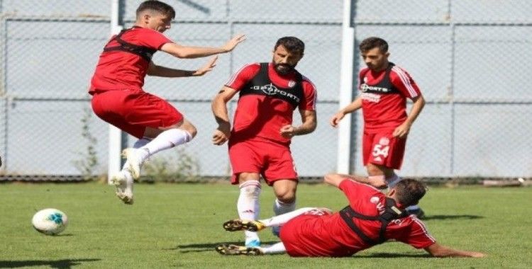 Sivasspor’da Trabzonspor mesaisi devam ediyor