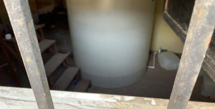 İstanbul’da sahte içki operasyonu: 5 ton metil alkol ele geçirildi