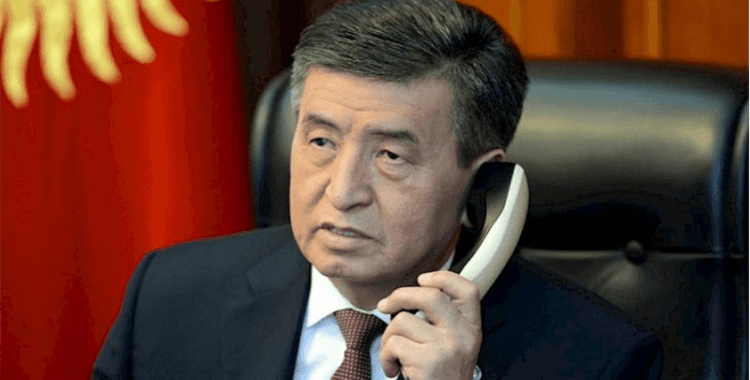 Kırgızistan Devlet Başkanı Ceenbekov’dan Çin’e kutlama mesajı