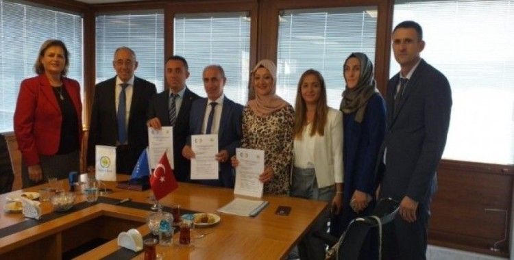 Türk ve Kosovalı hemşireler arasında işbirliği protokolü imzalandı