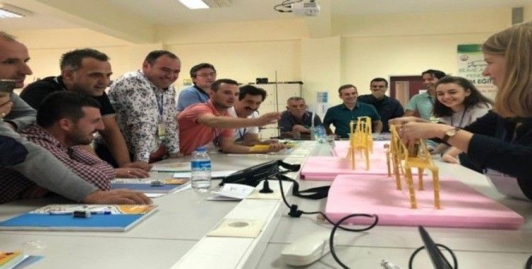 TİKA’dan Makedonyalı öğretmenlere STEM eğitimi