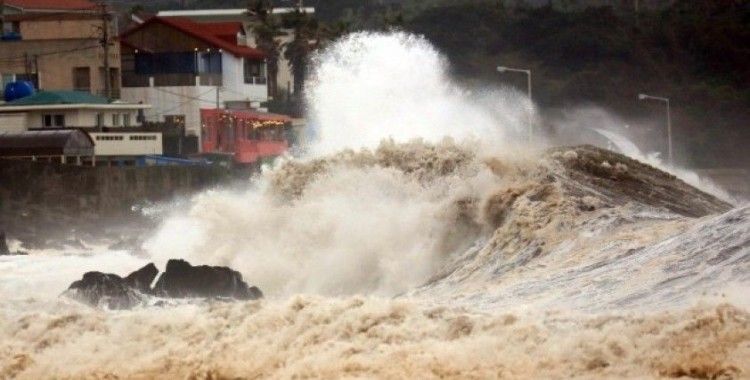 Güney Kore’yi Mitag tayfunu vurdu: 6 ölü, 4 yaralı