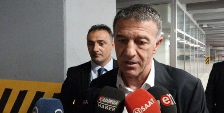 Ahmet Ağaoğlu: "Canını dişine takarak mücadele eden bir takımımız var"