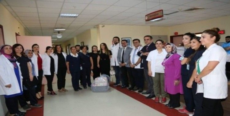 Ceylan Karavil Park AVM ailesi hastaları unutmadı