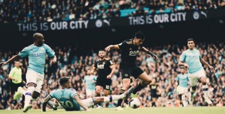 Manchester City seyircisi önünde kaybetti