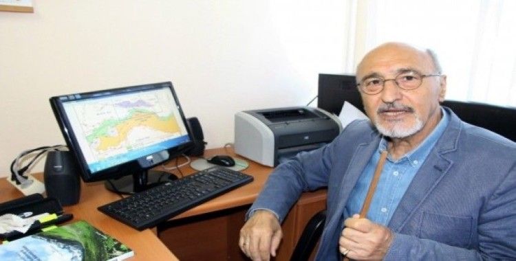 Prof. Dr. Bektaş: “Marmara’nın kabuk yapısı 7’den küçük deprem oluşumunu destekler”