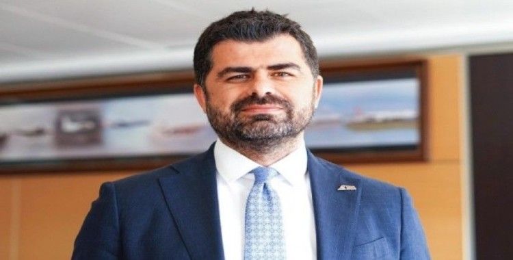Türk Hava Yolları 700 kabin memuru alacak