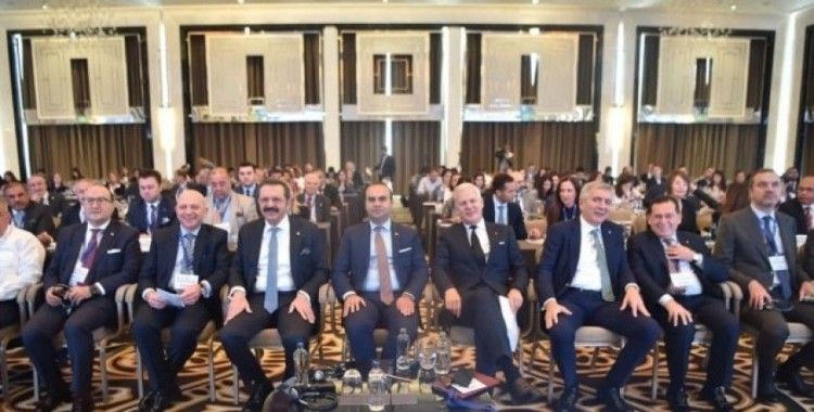 Başkan Fındıkoğlu, İstanbul’da Ekonomi Zirvesine katıldı