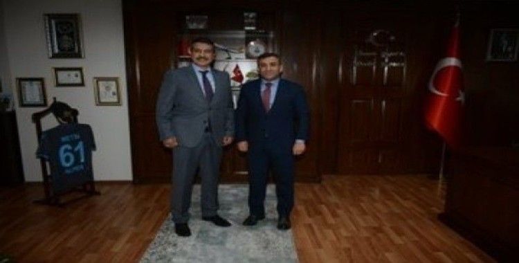 Temel Altunbaş Trabzon İl Emniyet Müdürü Metin Alper’i ziyaret etti