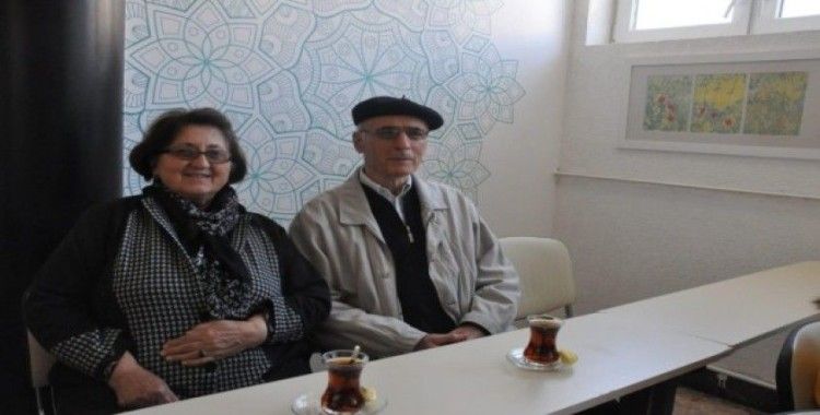 70 Yaşındaki Şkriyel çiftinin Türkçe mutluluğu
