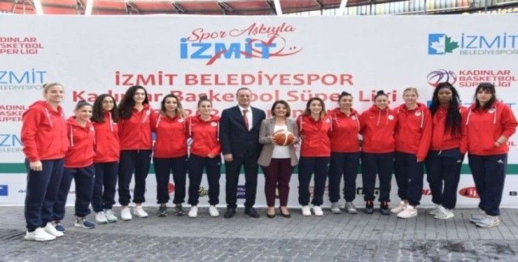 İzmit Belediyespor Kadın Basketbol Takımı yeni sezona hazır