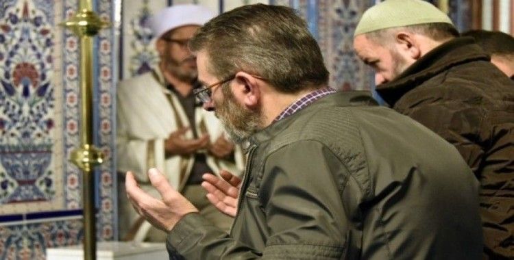 Vatandaşlar Barış Pınarı Harekâtına destek için camilerde buluştu