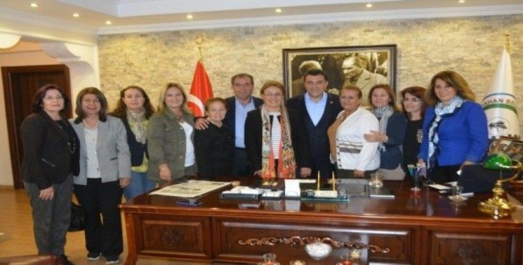 Başkan Demir CHP kadın kolları başkanını ağırladı