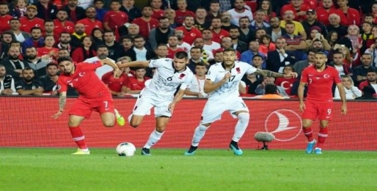 EURO 2020 Elemeleri: Türkiye: 0 - Arnavutluk: 0 (İlk yarı)