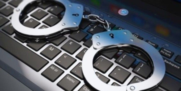 Eskişehir polisi sosyal medyada terör propagandası yapan 3 kişiyi gözaltına aldı