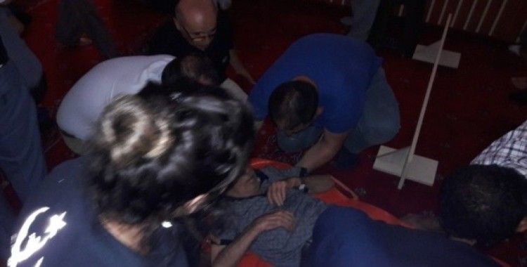 Camide fenalaşan adama 112 müdahale etti