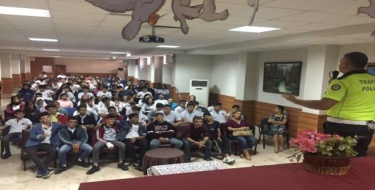 Antalya polisinden, liselere bilgilendirme semineri
