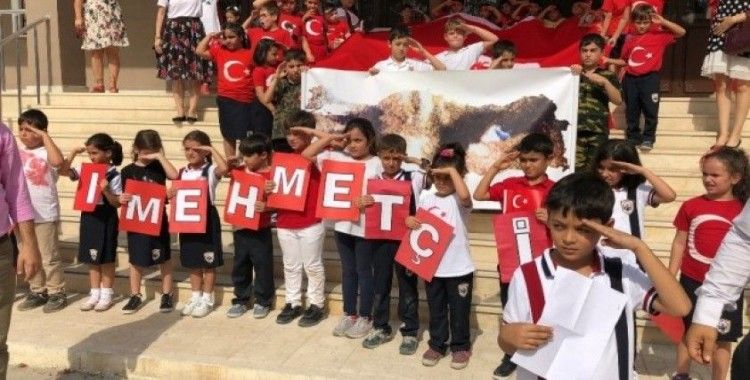 Hatay’da öğrenciler Mehmetçiğe selamla mektup gönderdi