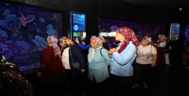 Torosların kadınları Antalya’yı gezdi
