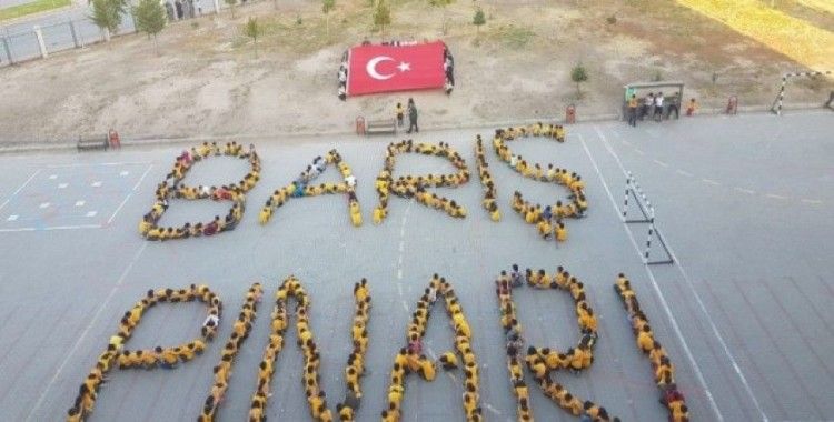 Öğretmenler ve öğrencilerden Mehmetçiğe destek büyüyor