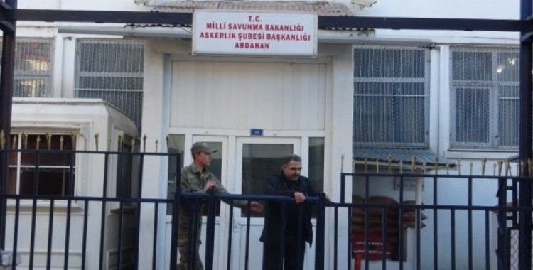 Barış Pınarı Harekatı’na katılmak için askerlik şubesine başvurdu