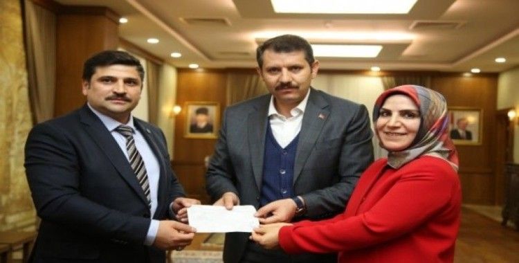 Kadın girişimciden Mehmetçiğe 50 Bin Lira bağış