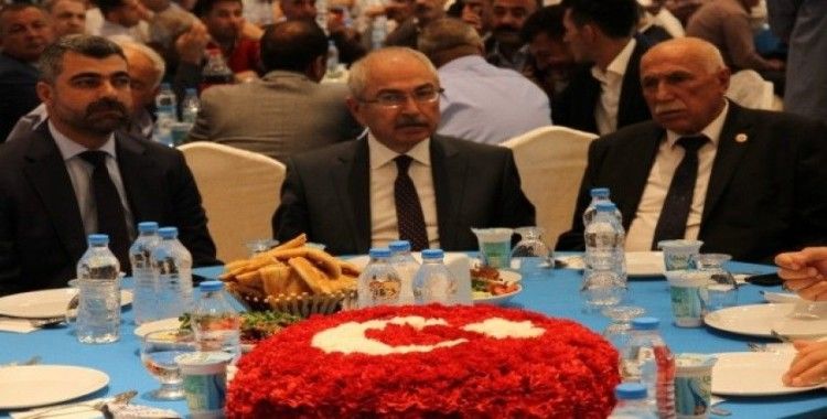 Vali Yaman: "Mardin olarak güçlü bir sesle ordumuzun yanındayız diye haykırıyoruz"