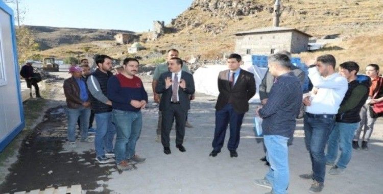 Vali Türker Öksüz, Bedesten inşaatında incelemelerde bulundu