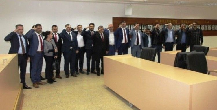 Çorlu Belediye meclisinden Barış Pınarı’ndaki Mehmetçiklere selam