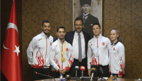 Bakan Kasapoğlu, milli cimnastikçileri ağırladı