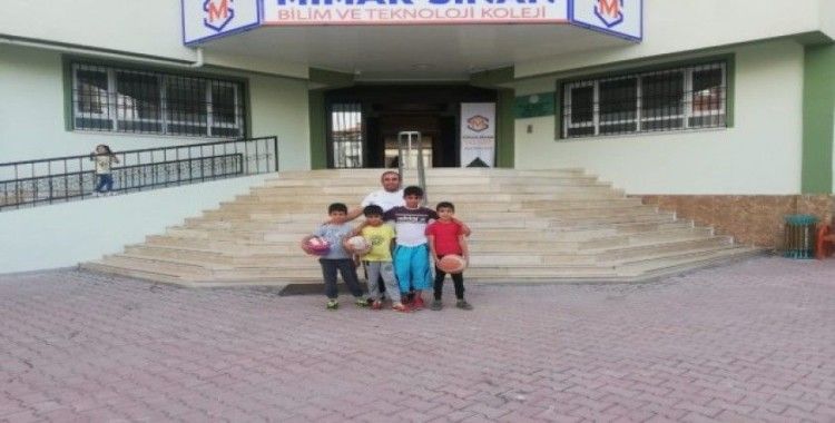 Malatya’da özel okuldan gençlere özel "ücretsiz spor"