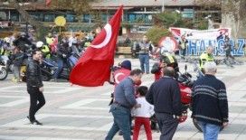 100 motosiklet Cumhuriyet için 140 kilometrelik kortej yaptı