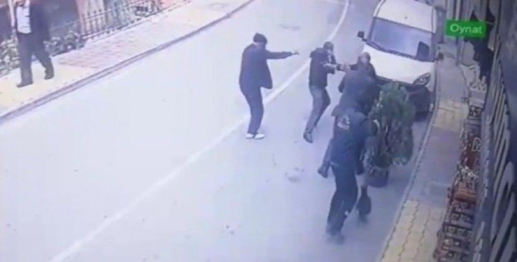 Malatya’da cinayet anı saniye saniye kameraya yansıdı